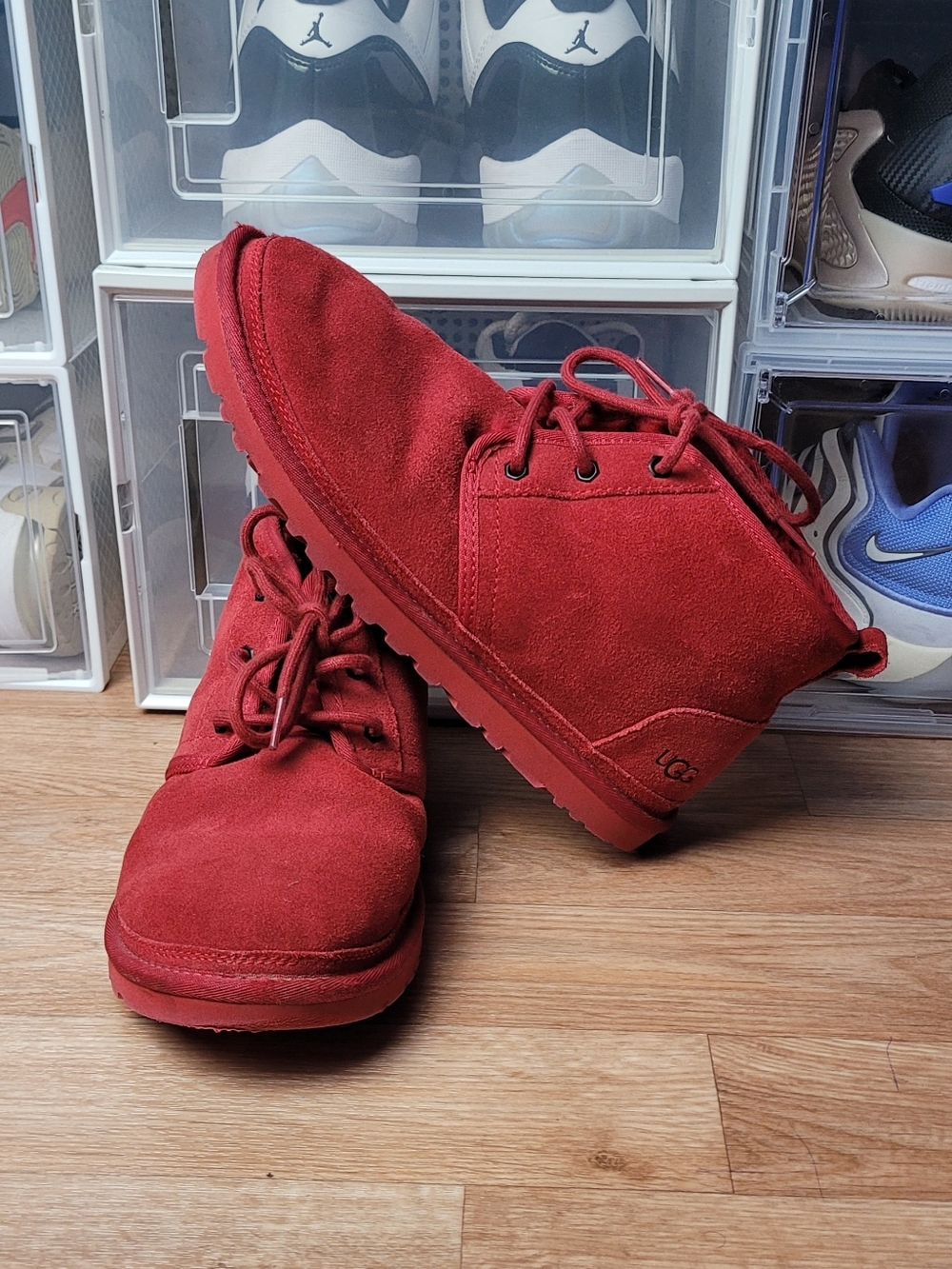 Authentic UGG brand Men's Neumel Chukka Boots Shoes Samba Red US size 9